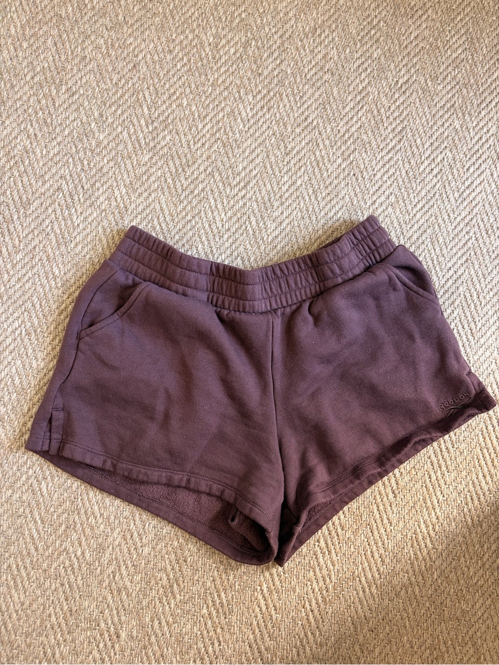 Reebok Burgundy Sweatshorts Size Small